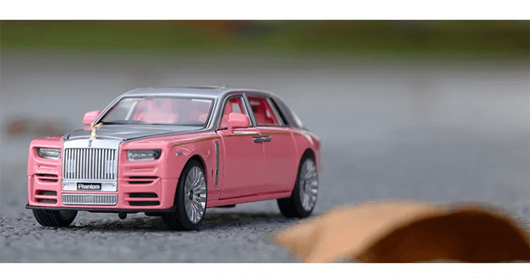 Rolls Royce Phantom Pink 1:24 Diecast Scale Model Car