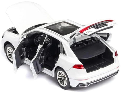 Audi Q8 1:24 Diecast Scale Model Car