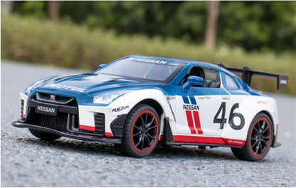 Nissan GT-R R35 1:18 Diecast Scale Model Car - Big Size