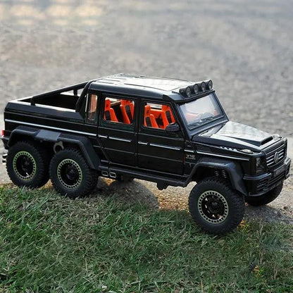 Mercedes Benz G63 AMG 6x6 1:18 Diecast Scale Model Car