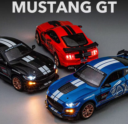 Ford Mustang Shelby GT500 1:24 Diecast Scale Model Car