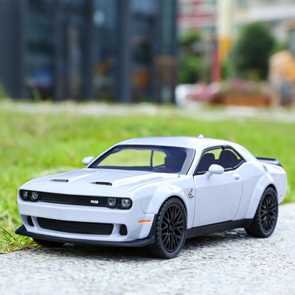 Dodge Challenger SRT Hellcat 1:18 Diecast Scale Model Car - Big Size