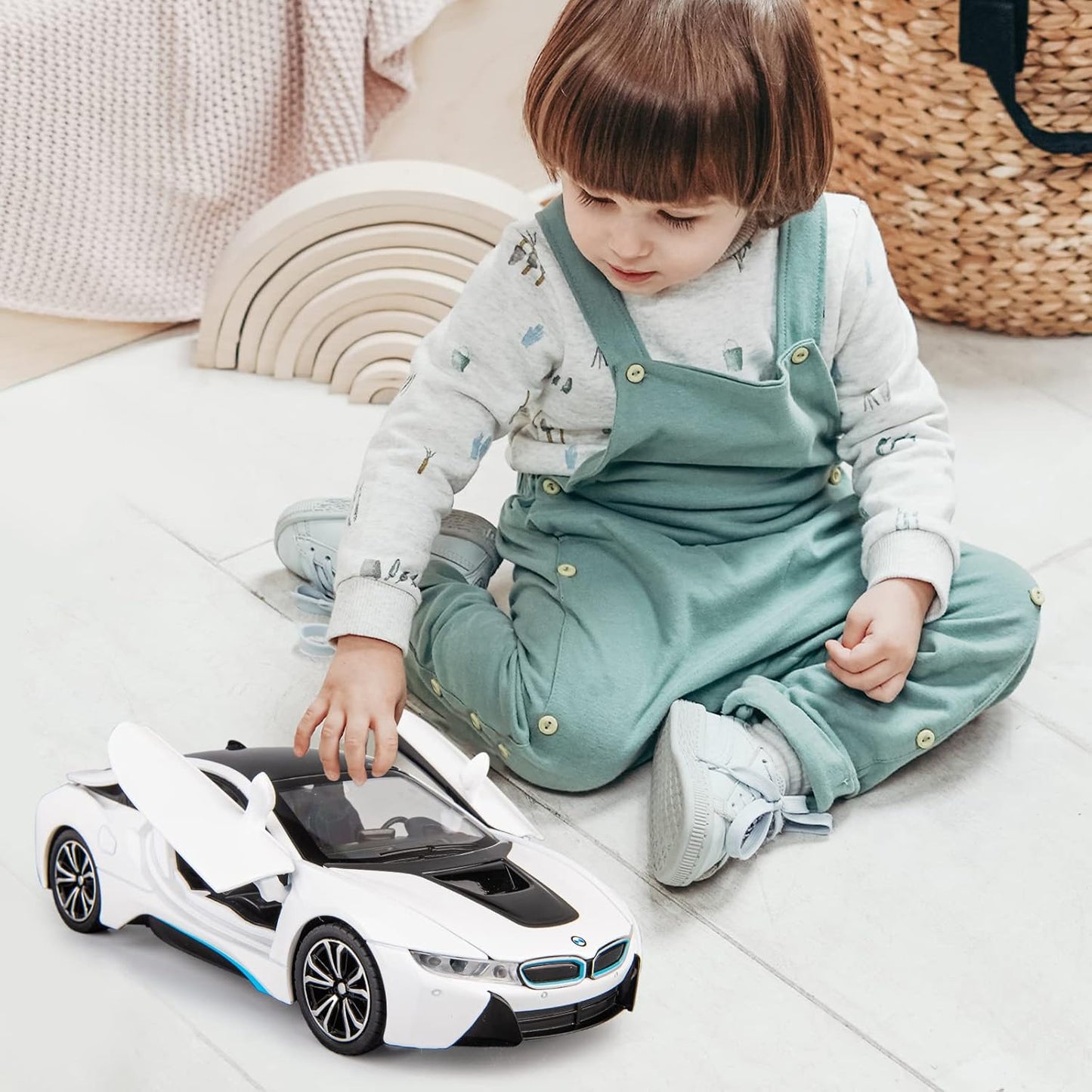 Bmw I8 1:18 Diecast Scale Model Car
