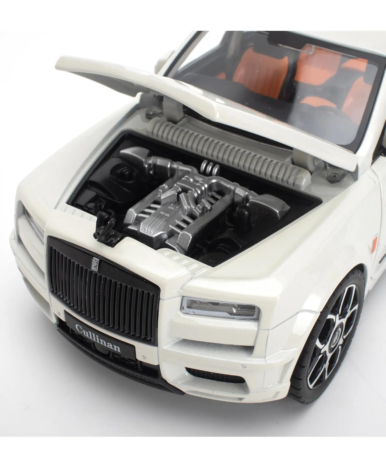 Rolls Royce Cullinan 1:24 Diecast Scale Model Car