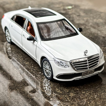 Mercedes Benz 300 EL 1:24 Diecast Scale Model Car