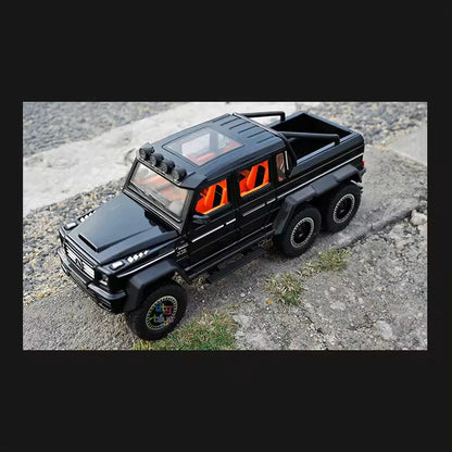 Mercedes Benz G63 AMG 6x6 1:18 Diecast Scale Model Car