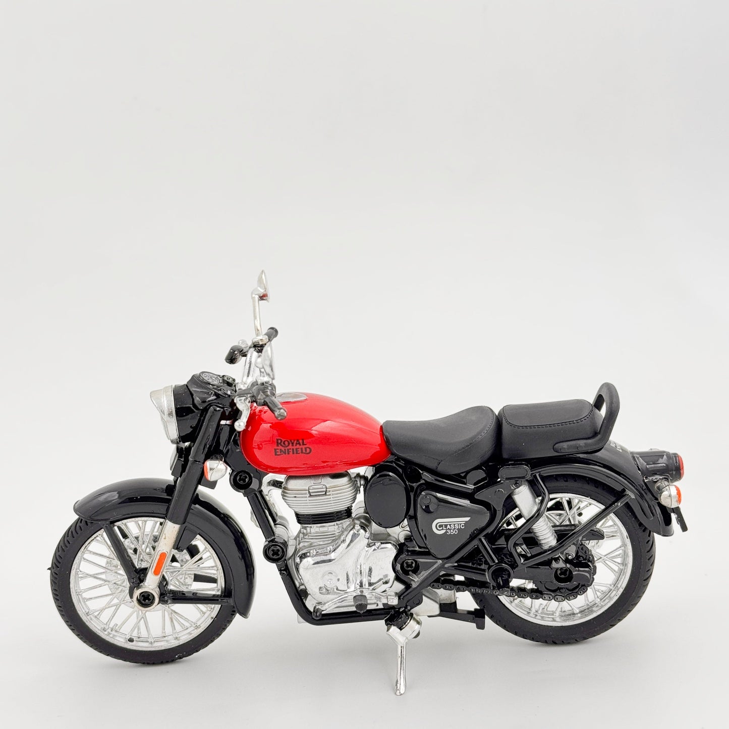 Royal Enfield Classic 300 Diecast Scale Model Bike
